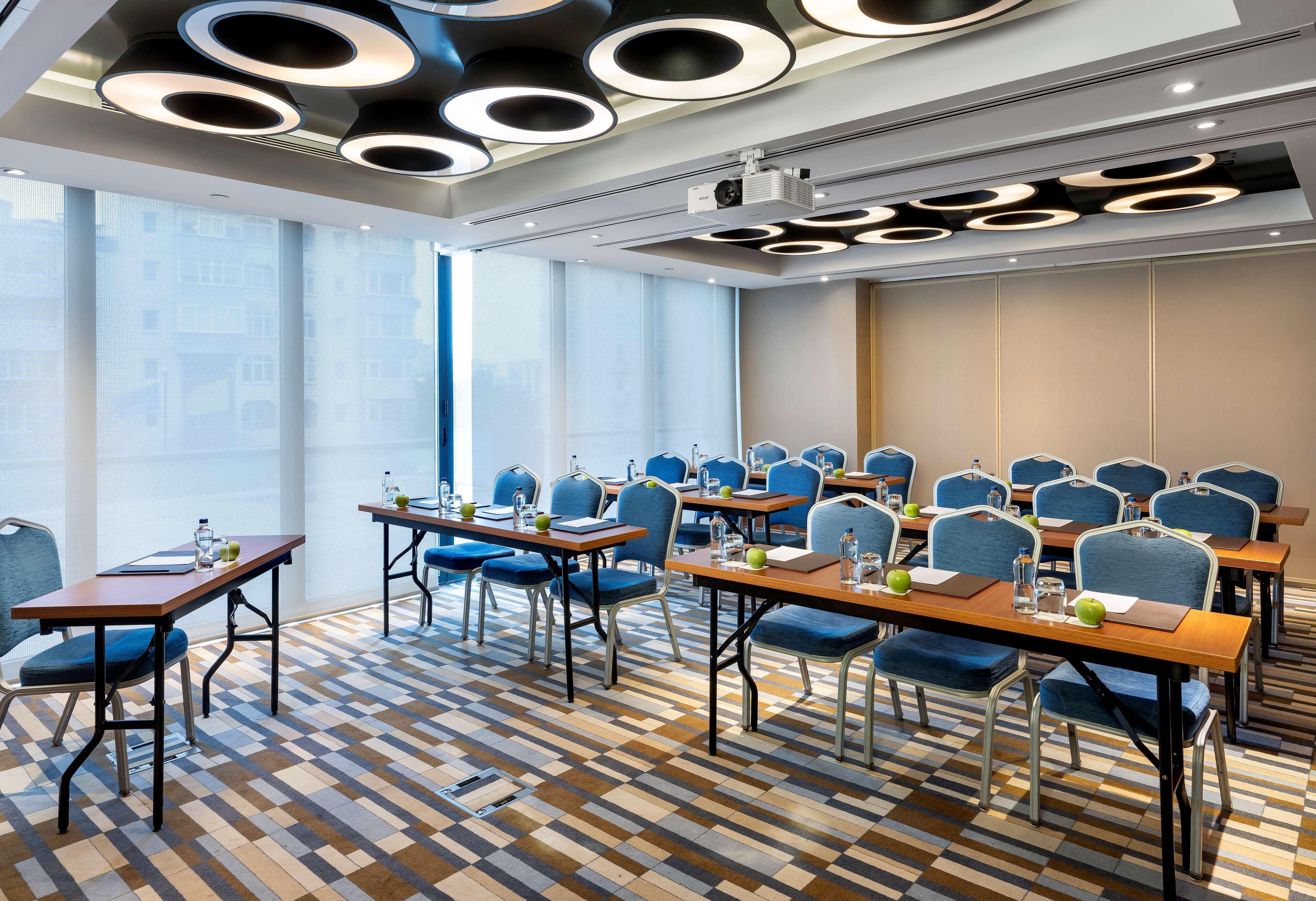 Radisson Blu Hotel Istanbul Asia Exterior photo Meeting room