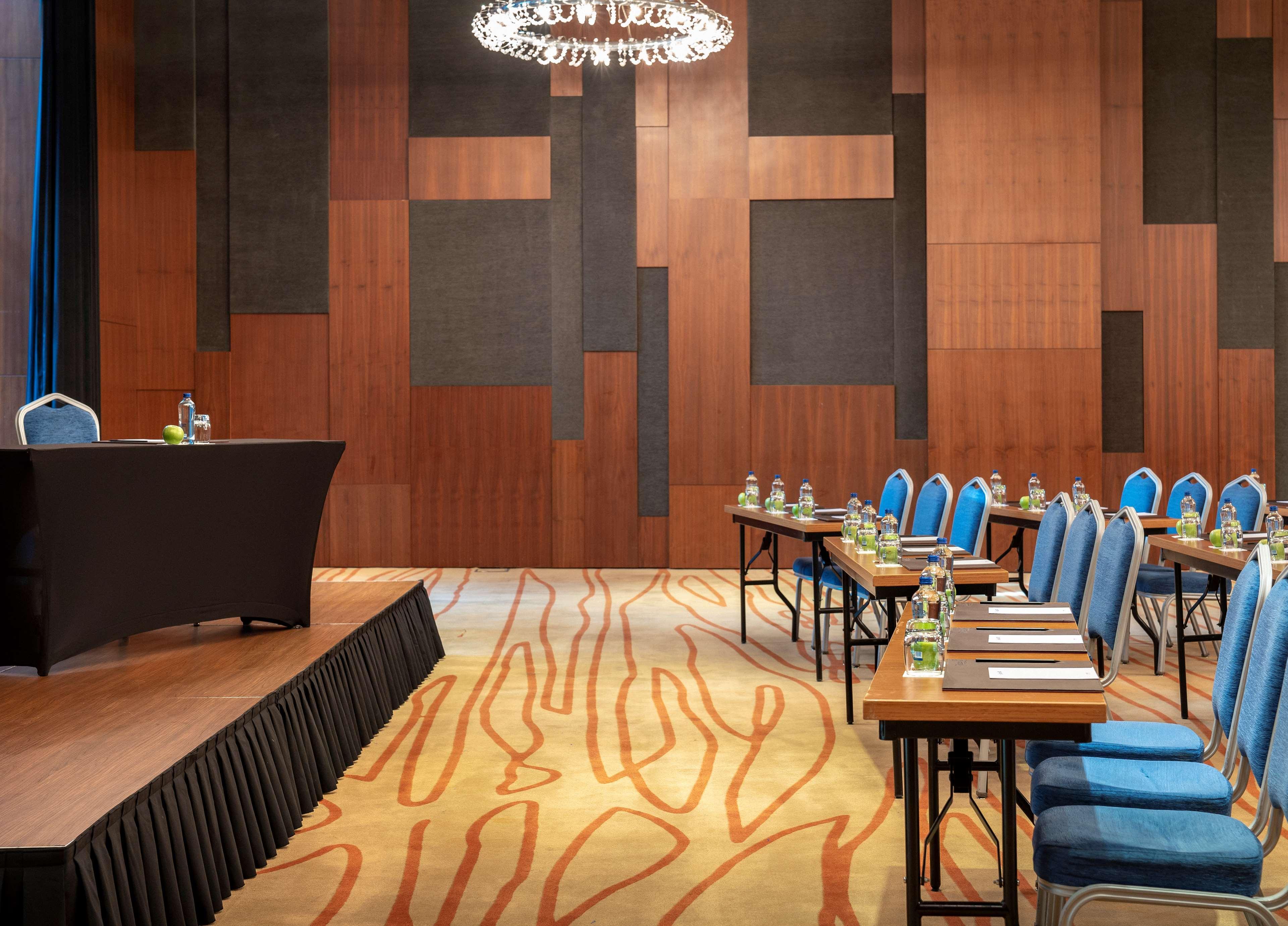 Radisson Blu Hotel Istanbul Asia Exterior photo Meeting room